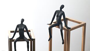 RESIN THINKER DECORATIVE DESKTOP